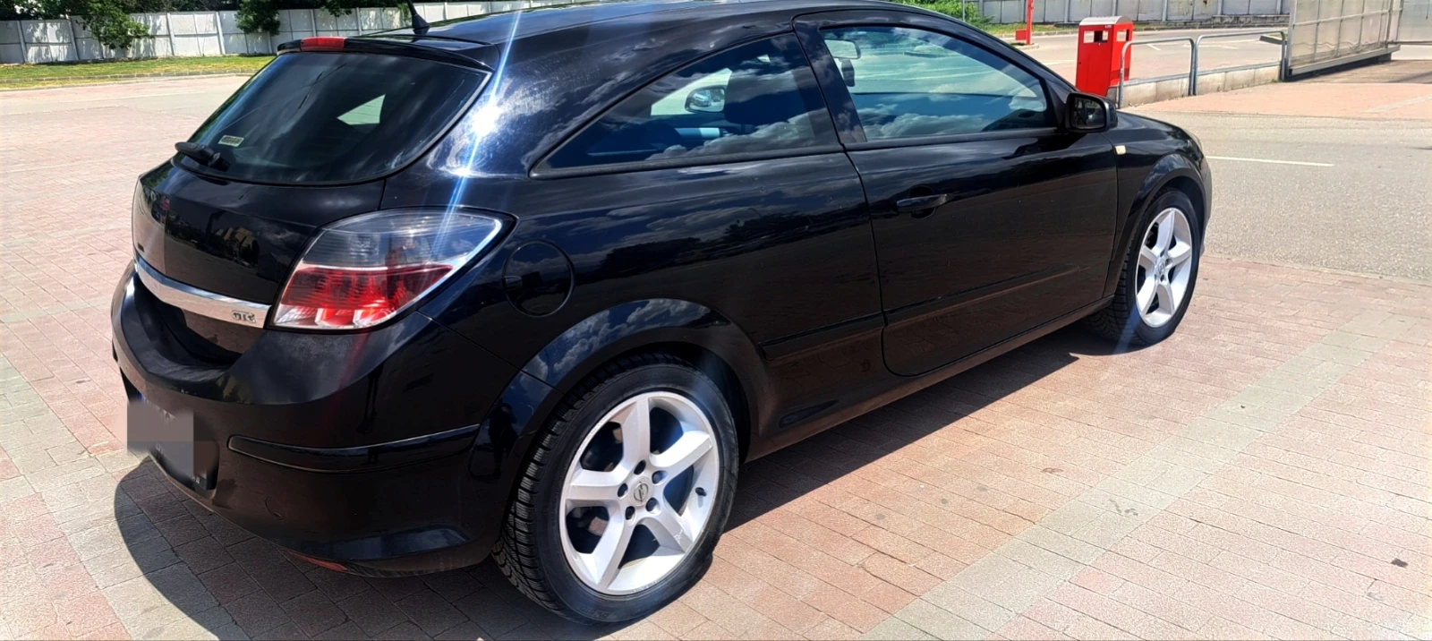 Opel Astra 1.7 GTC, снимка 5 - Автомобили и джипове - 54893493