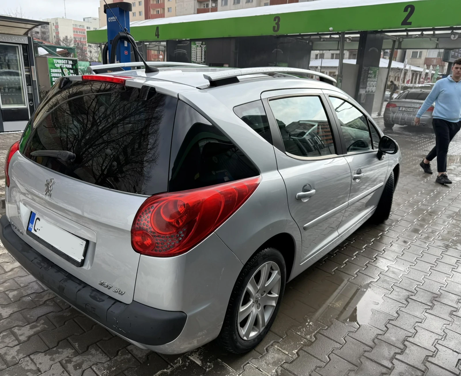 Peugeot 207, снимка 11 - Автомобили и джипове - 55019556