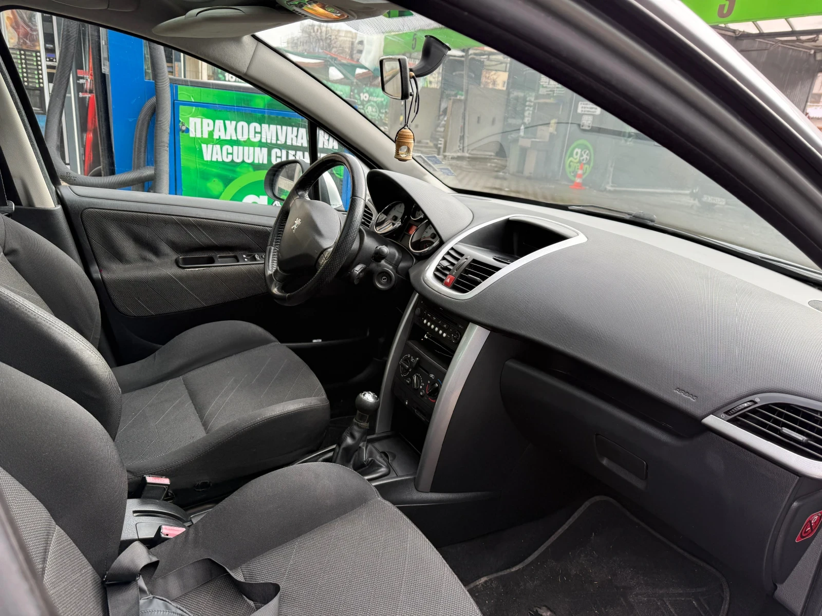Peugeot 207, снимка 6 - Автомобили и джипове - 55019556
