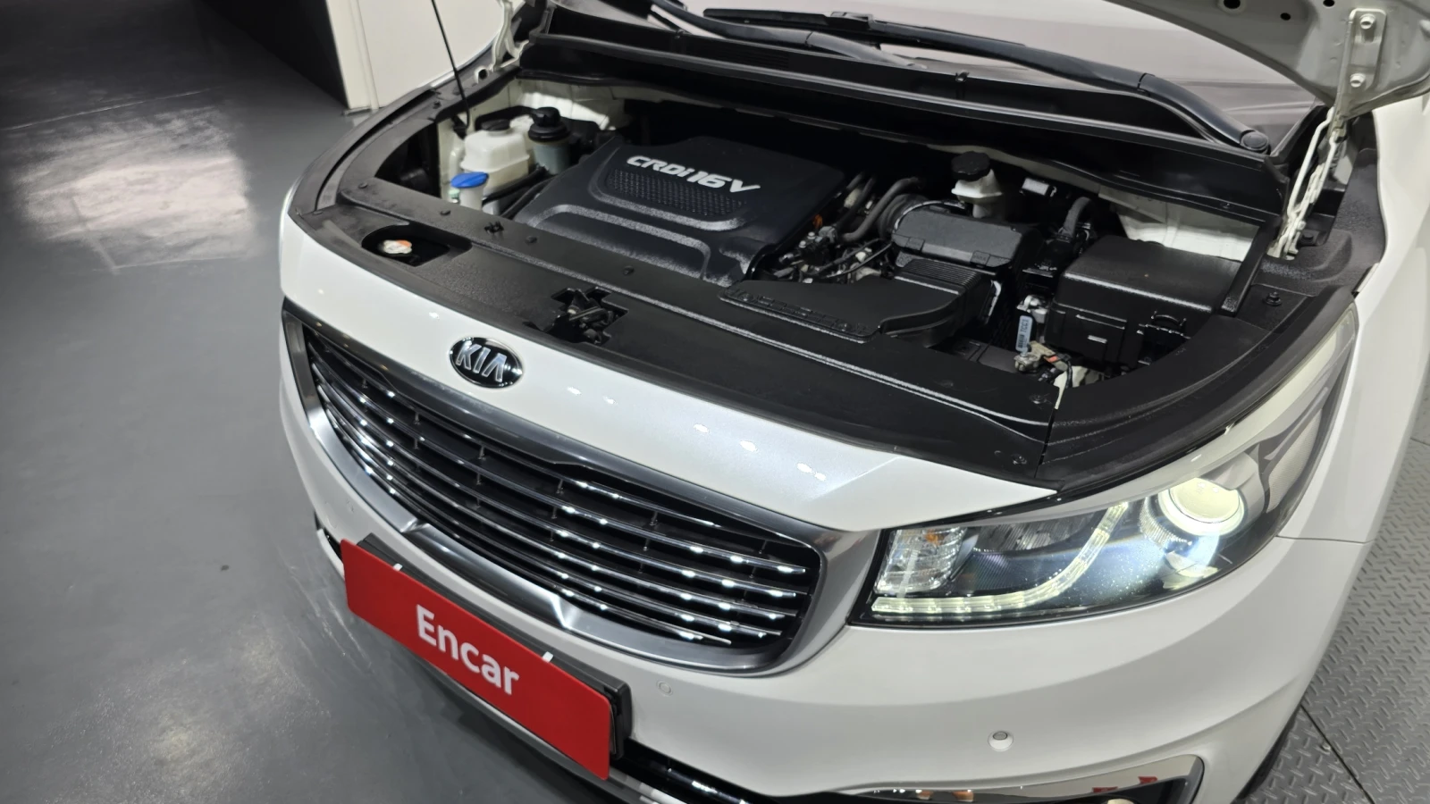Kia Carnival LUXURY * 9 МЕСТНА* КРАЙНА ЦЕНА* , снимка 5 - Автомобили и джипове - 55020915
