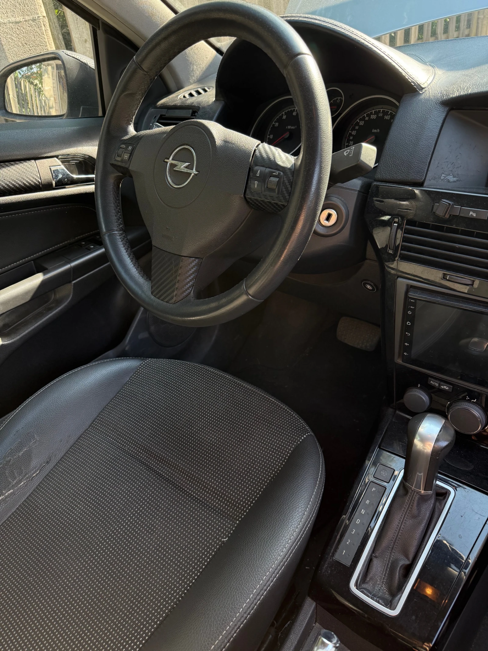Opel Astra GTC OPC Line, снимка 13 - Автомобили и джипове - 55081791