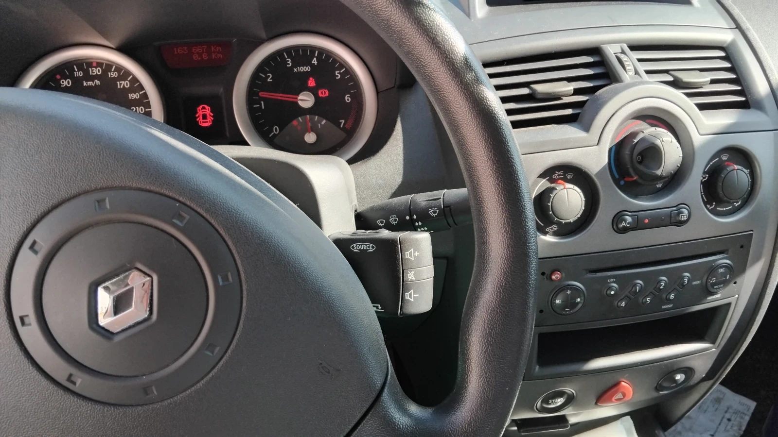 Renault Megane, снимка 5 - Автомобили и джипове - 55499432
