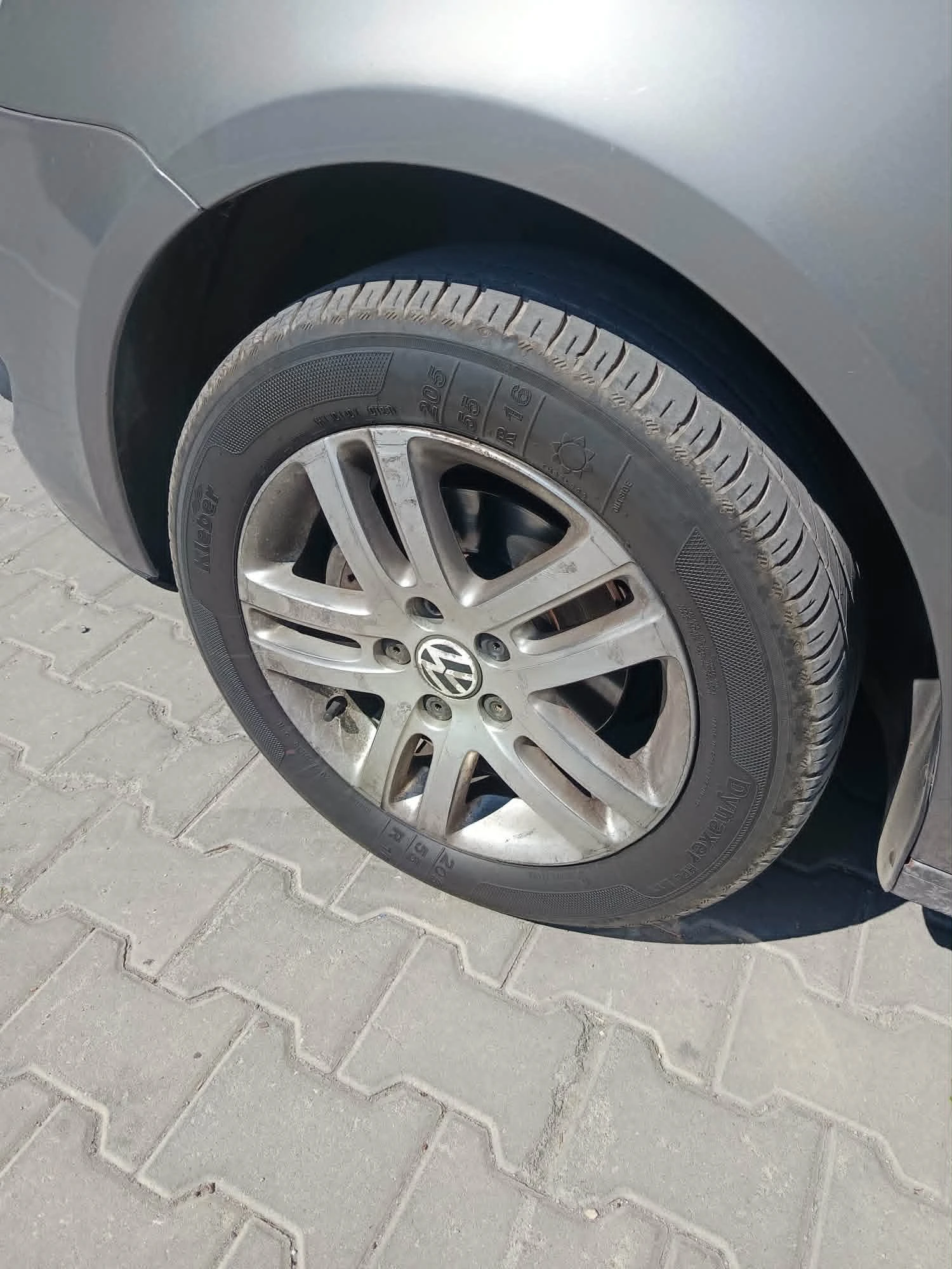 VW Touran КОМЕНТАР , снимка 4 - Автомобили и джипове - 55613303