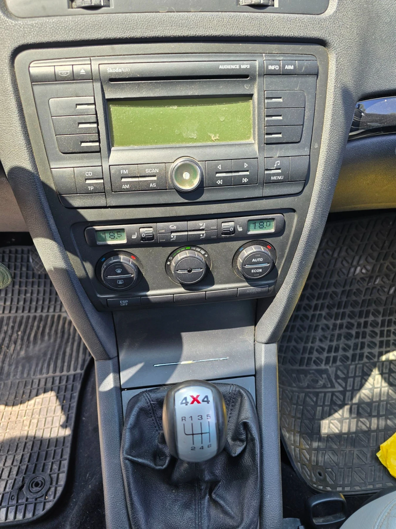Skoda Octavia 2.0TDI L&K 4x4 8клапана, снимка 9 - Автомобили и джипове - 55641422