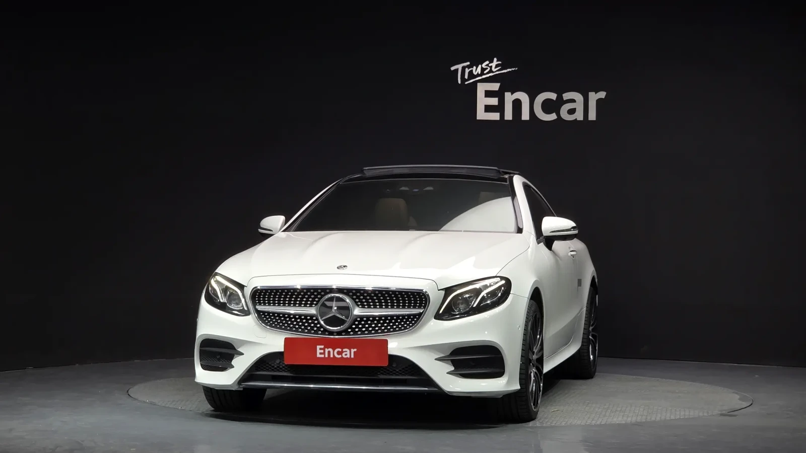Mercedes-Benz E 450 4MATIC COUPE AMG PKG| BURMESTER| ОБДУХ| AMBIENT| 3, снимка 2 - Автомобили и джипове - 55696020