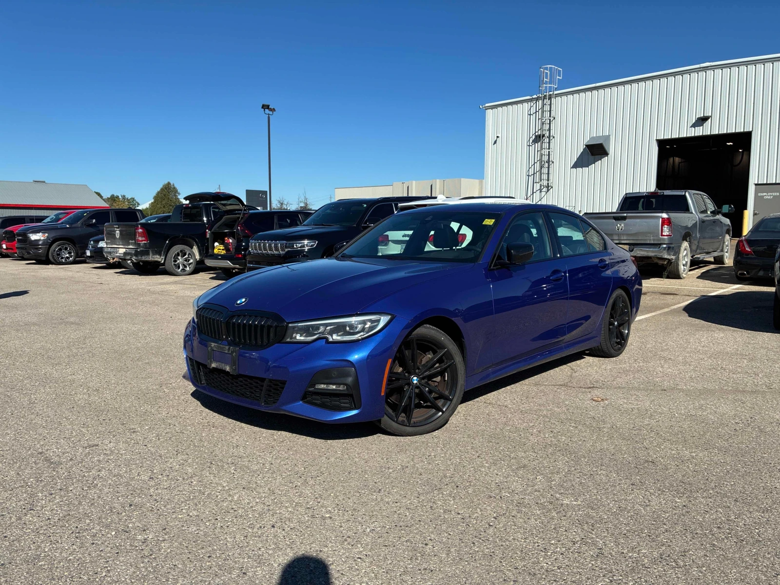BMW 330 i xDrive | CARFAX | АВТОКРЕДИТ БЕЗ ПЪРВОНАЧАЛНА 