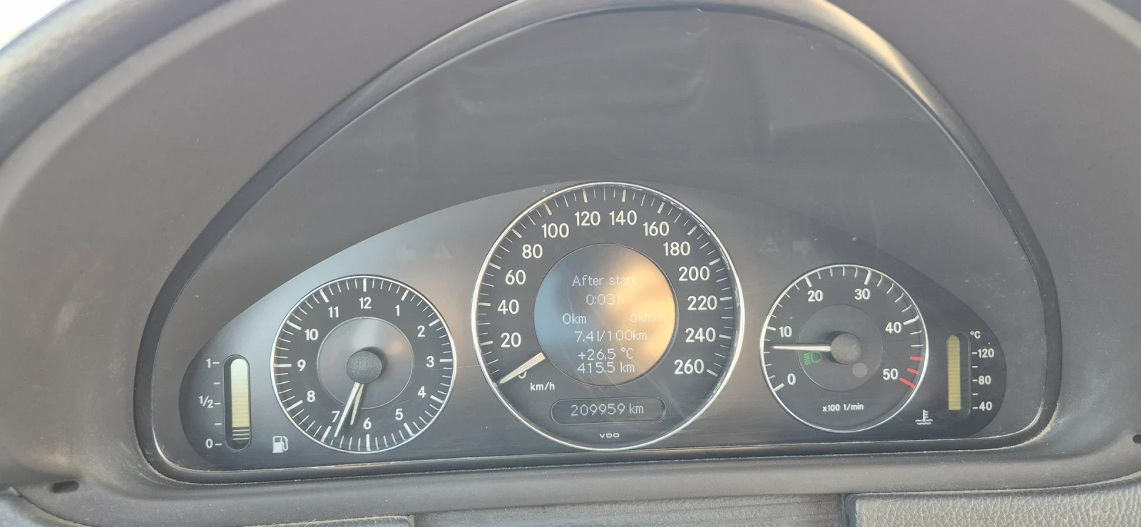 Mercedes-Benz CLK, снимка 16 - Автомобили и джипове - 56426844