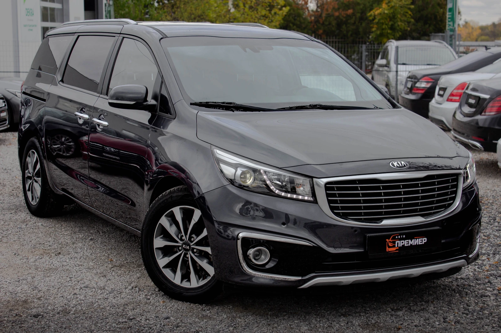 Kia Carnival 2.2CRDI-202hp-181, 817 KM!, снимка 3 - Автомобили и джипове - 56708133