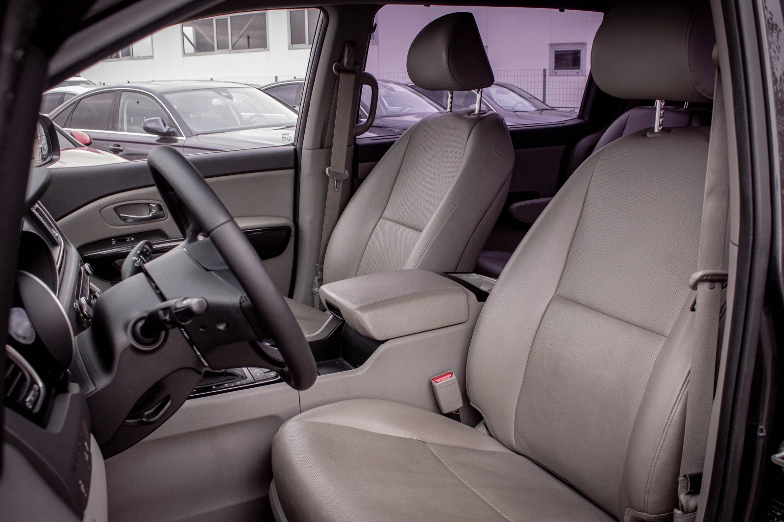 Kia Carnival 2.2CRDI-202hp-181, 817 KM!, снимка 9 - Автомобили и джипове - 56708133