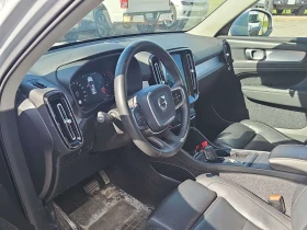 Volvo XC40 * Momentum * 360 * КОМПЛЕКТ ДЖАНТИ * ПОДГРЕВ * NAV, снимка 5