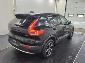 Volvo XC40 * CORE * АВТОКРЕДИТ БЕЗ ПЪРВОНАЧАЛНА ВНОСКА* , снимка 3