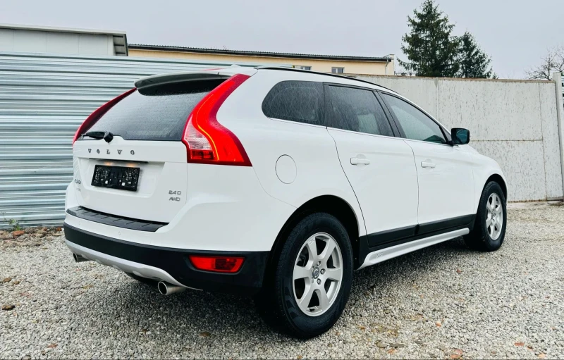 Volvo XC60 4Х4* ИТАЛИЯ , снимка 7 - Автомобили и джипове - 49175446