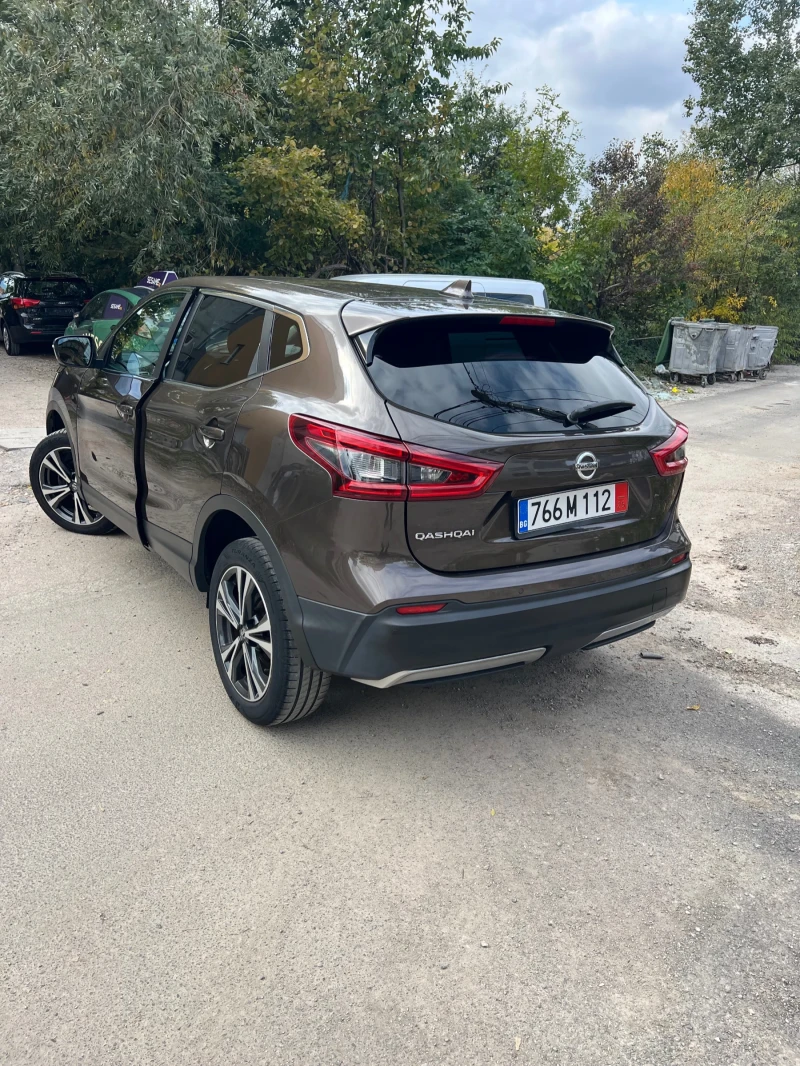 Nissan Qashqai 1.5, снимка 4 - Автомобили и джипове - 52660289