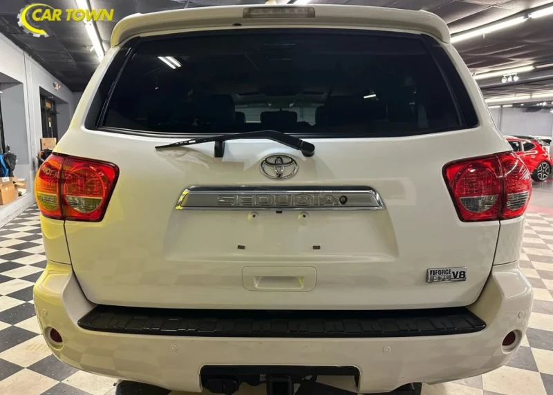 Toyota Sequoia PLATINUM * * CARFAX * * АВТО КРЕДИТ * * , снимка 5 - Автомобили и джипове - 52856783