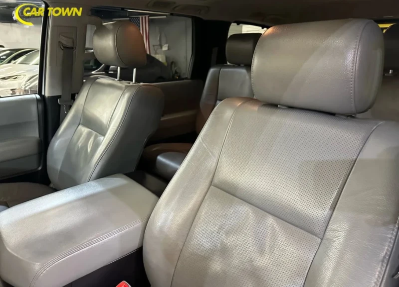 Toyota Sequoia PLATINUM * * CARFAX * * АВТО КРЕДИТ * * , снимка 11 - Автомобили и джипове - 52856783