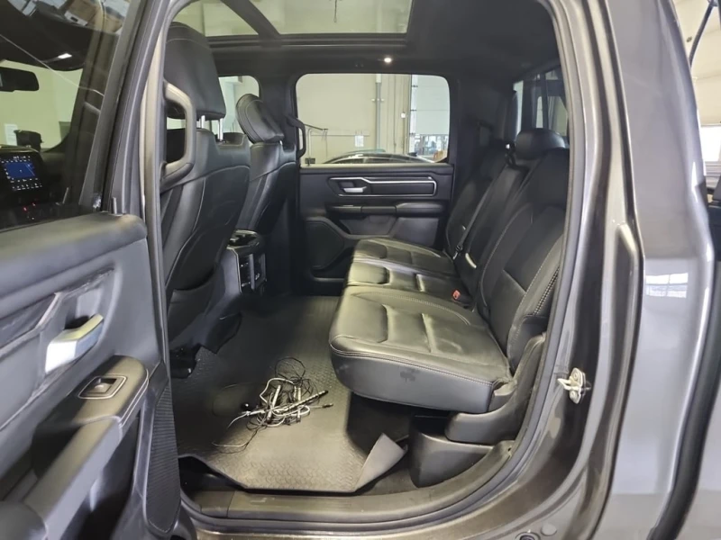 Dodge RAM 1500 * SPORT CREW* CARFAX * ФИНАНСИРАНЕ, снимка 11 - Автомобили и джипове - 53322251