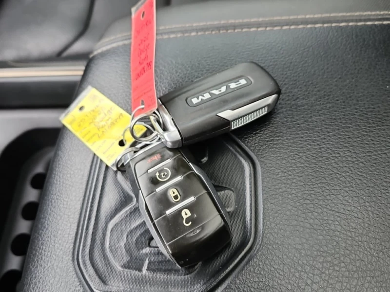 Dodge RAM 1500 * SPORT CREW* CARFAX * ФИНАНСИРАНЕ, снимка 7 - Автомобили и джипове - 53322251