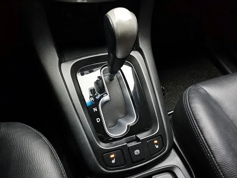 Chevrolet Captiva 2Wd Ltz, снимка 9 - Автомобили и джипове - 56224403