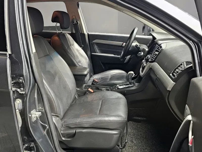 Chevrolet Captiva 2Wd Ltz, снимка 12 - Автомобили и джипове - 56224403