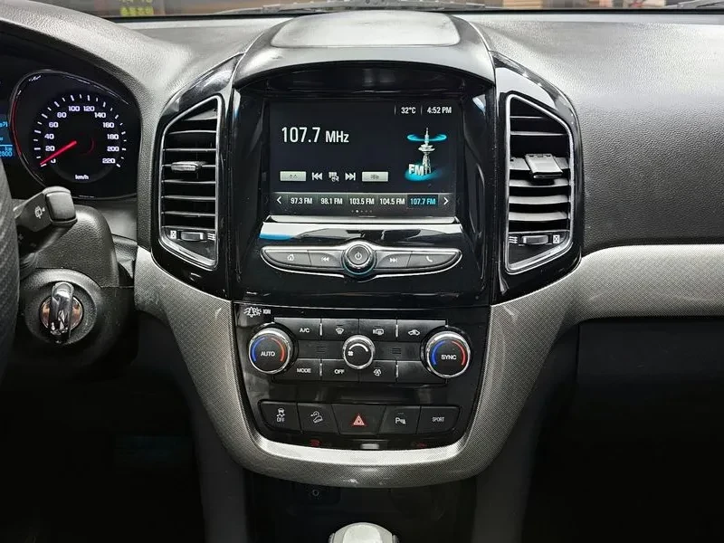 Chevrolet Captiva 2Wd Ltz, снимка 14 - Автомобили и джипове - 56224403