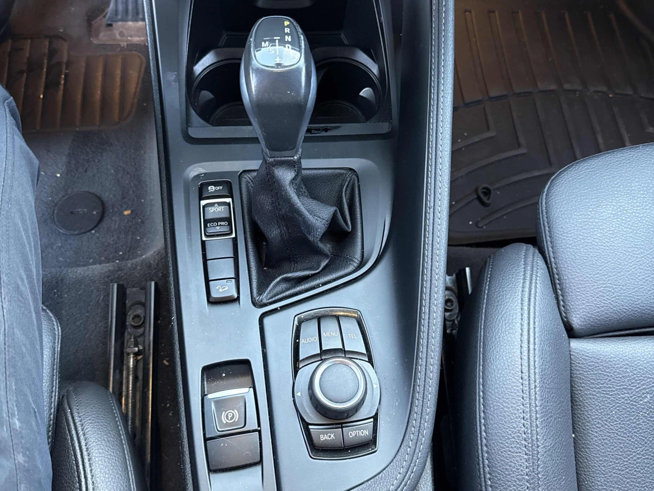 BMW X1 *  *    *   *  | Mobile.bg   12