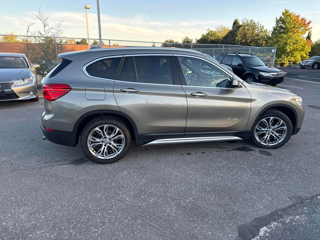 BMW X1 * АВТО КРЕДИТ* ЦЕНА ДО БГ * СЕРВИЗНА ИСТОРИЯ *  - изображение 3