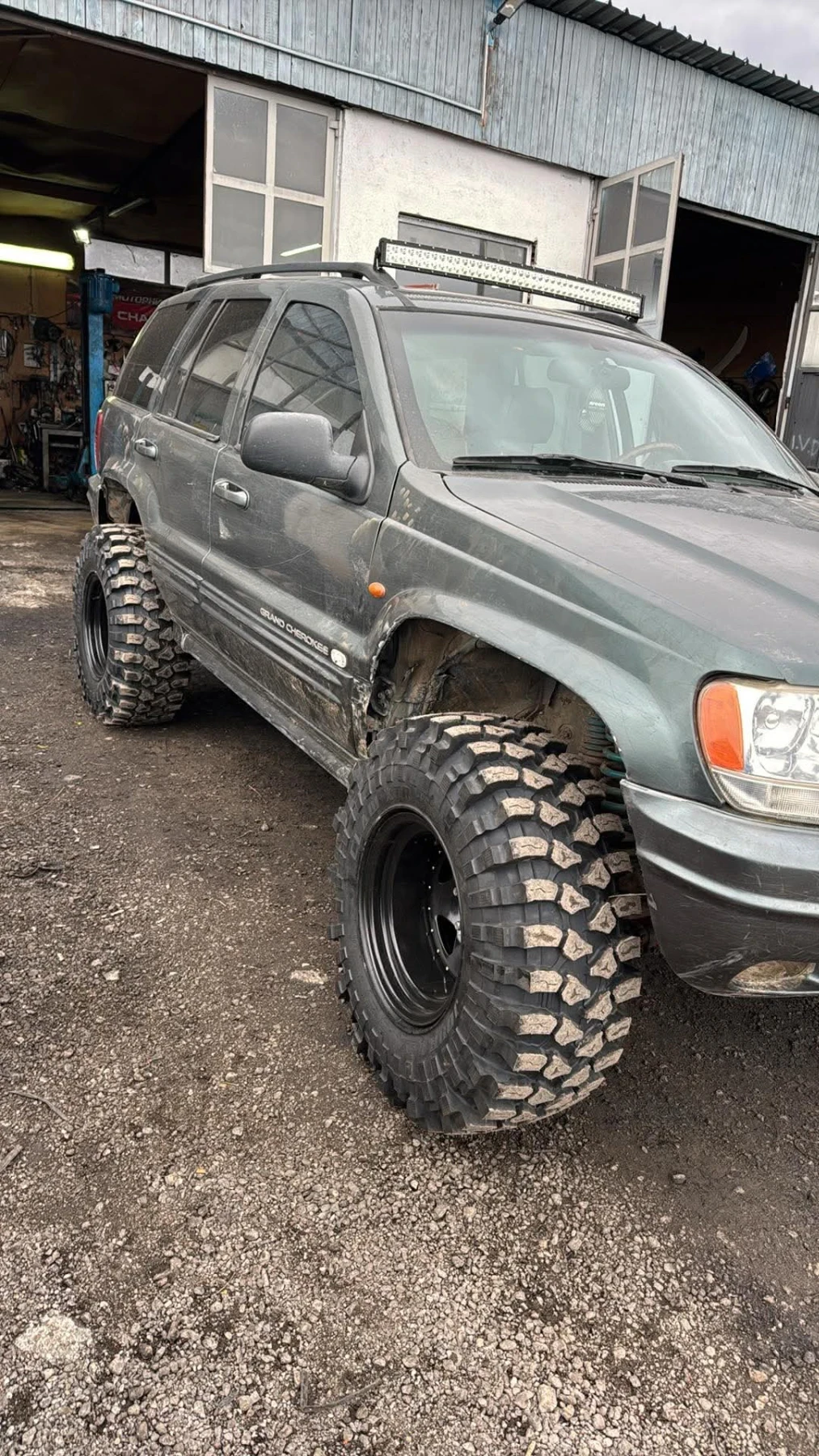 Jeep Grand cherokee, снимка 2 - Автомобили и джипове - 54654929