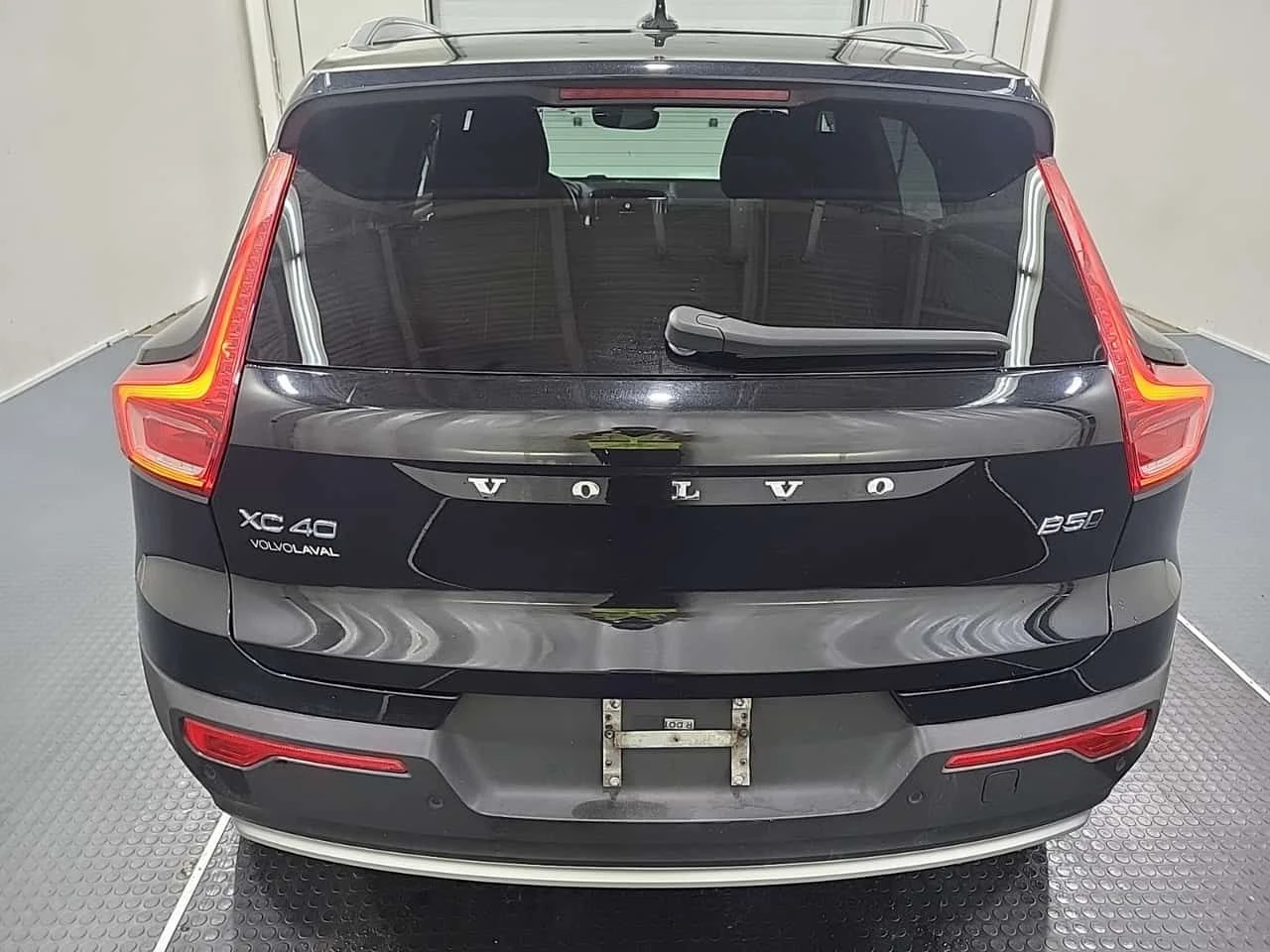 Volvo XC40 * CORE * АВТОКРЕДИТ БЕЗ ПЪРВОНАЧАЛНА ВНОСКА* , снимка 16 - Автомобили и джипове - 54773174