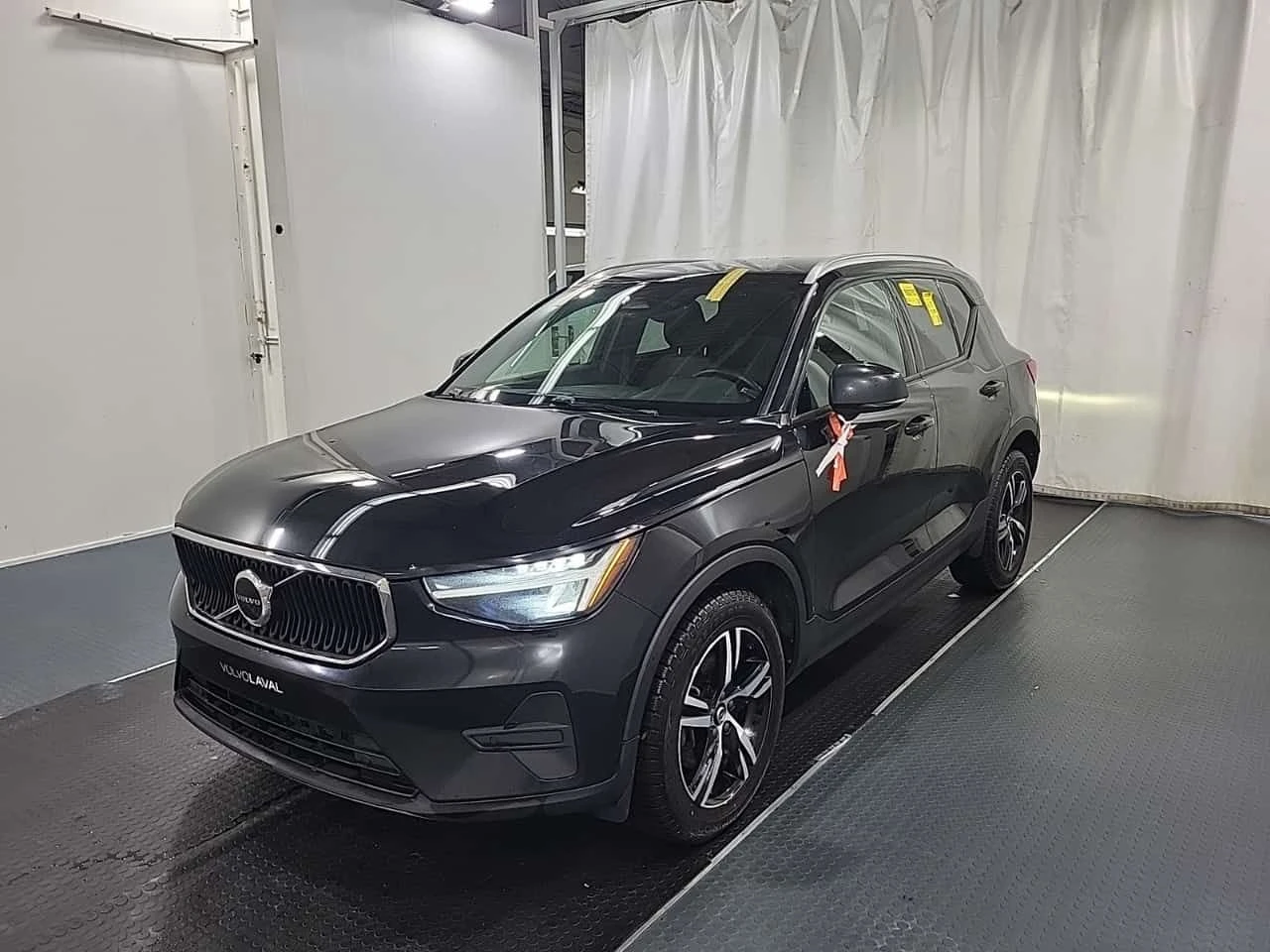 Volvo XC40 * CORE * АВТОКРЕДИТ БЕЗ ПЪРВОНАЧАЛНА ВНОСКА* 