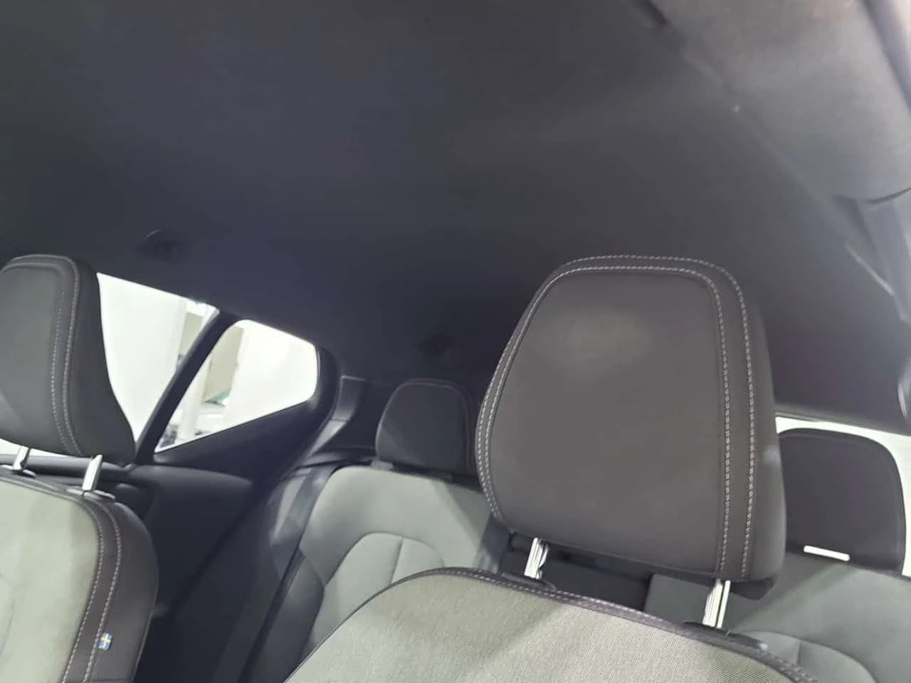Volvo XC40 * CORE * АВТОКРЕДИТ БЕЗ ПЪРВОНАЧАЛНА ВНОСКА* , снимка 12 - Автомобили и джипове - 54773174