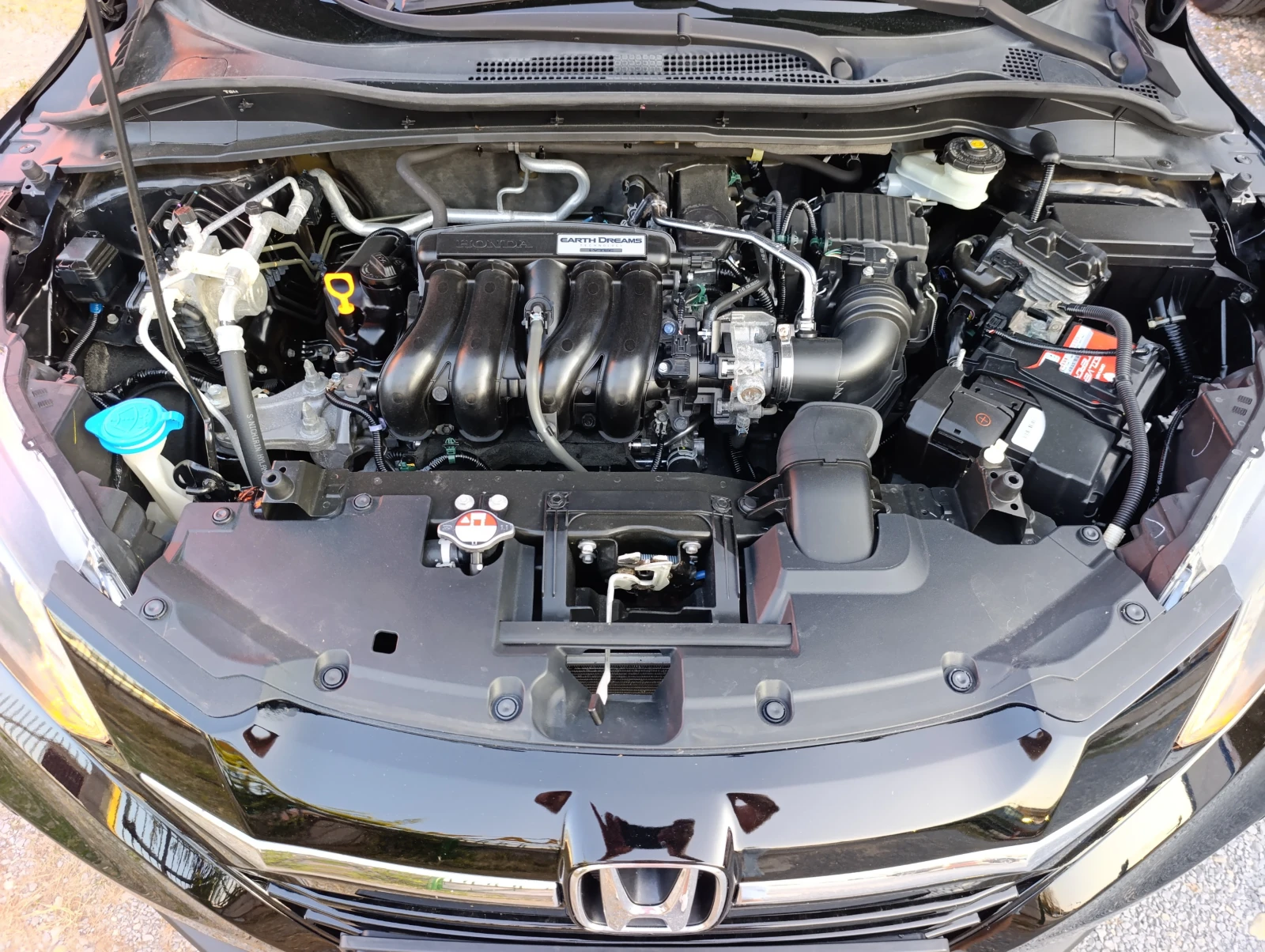 Honda Hr-v 1.5i-VTEC Elegance, снимка 17 - Автомобили и джипове - 55204373