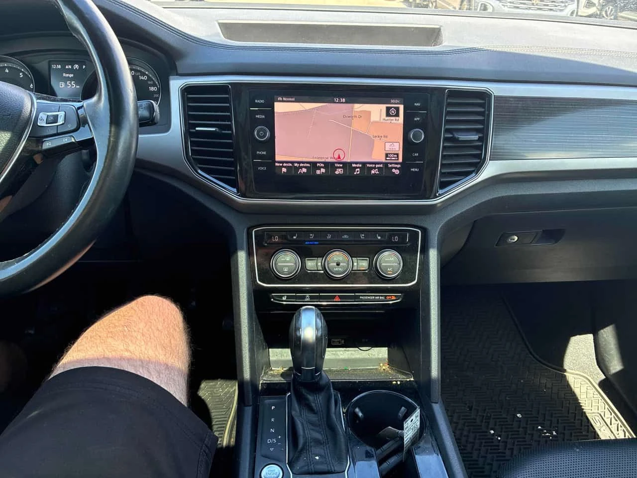 VW Atlas * Highline * CARFAX * ЦЕНА ДО БГ, снимка 9 - Автомобили и джипове - 55259081