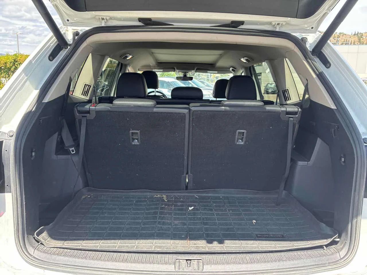 VW Atlas * Highline * CARFAX * ЦЕНА ДО БГ, снимка 14 - Автомобили и джипове - 55259081