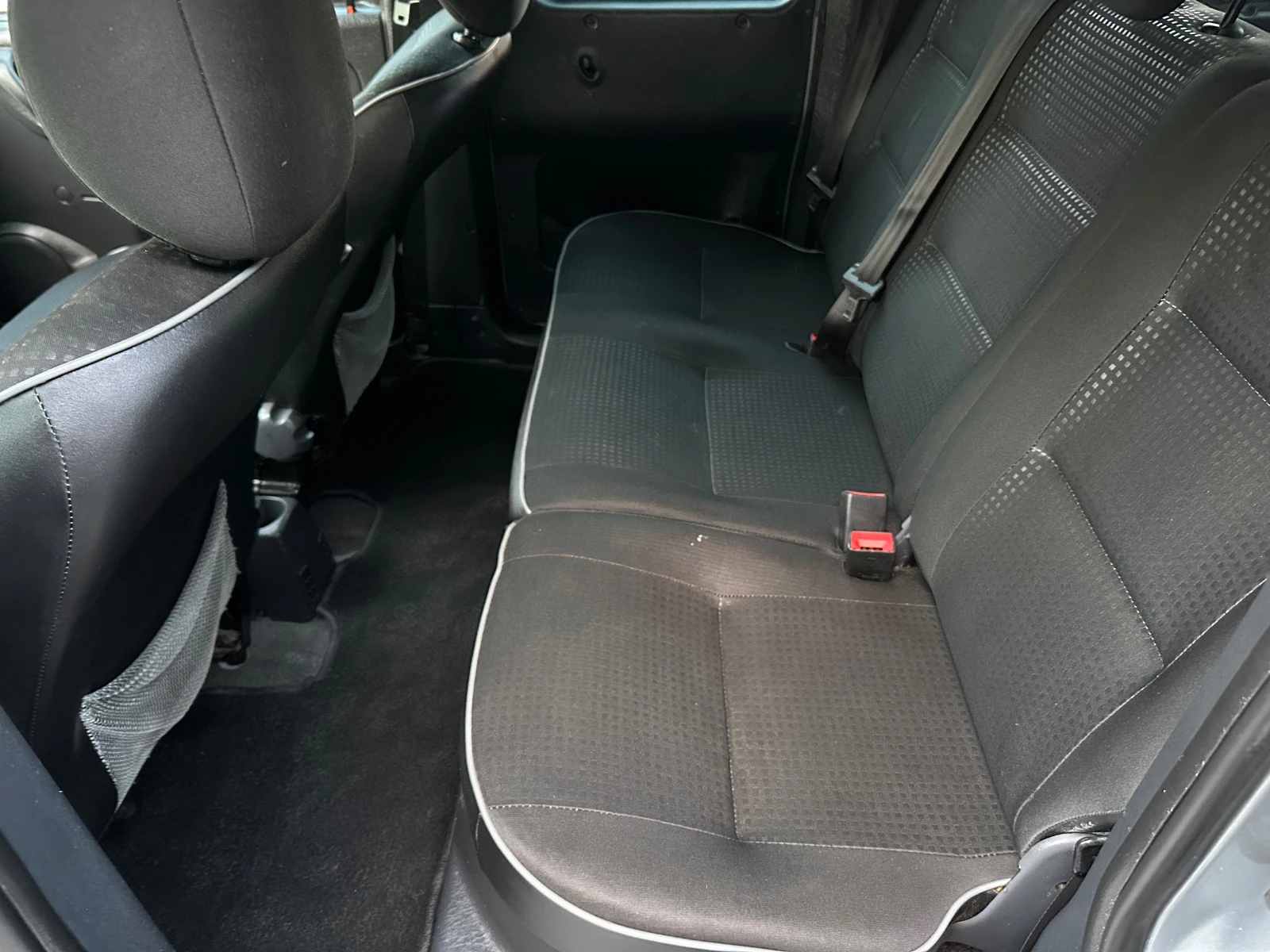 Peugeot Partner 1.6i 110к.с., снимка 10 - Автомобили и джипове - 55437177