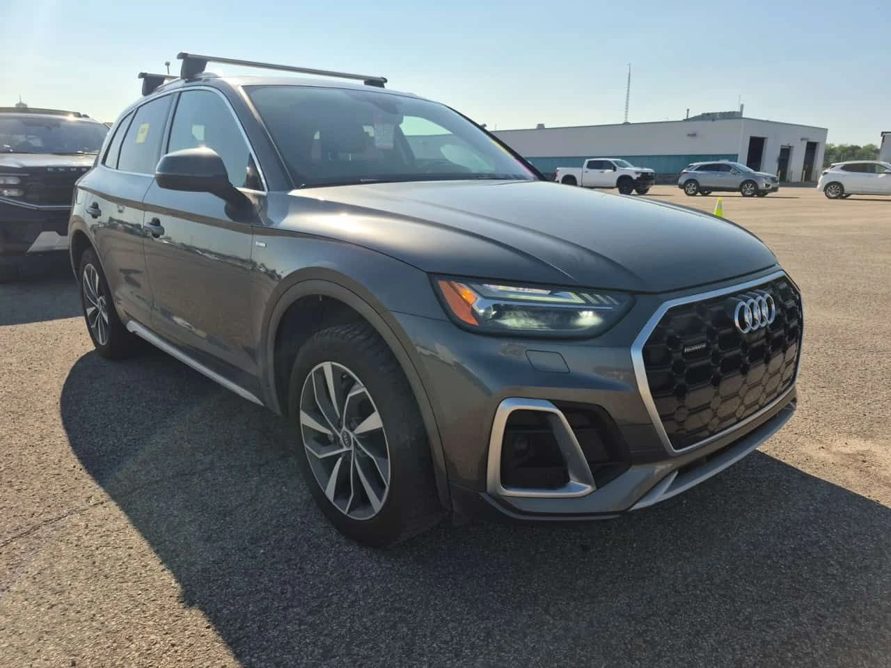 Audi Q5 * TECHNIK * CARFAX * ОПЦИЯ ЗА ФИНАНСИРАНЕ, снимка 2 - Автомобили и джипове - 55664314