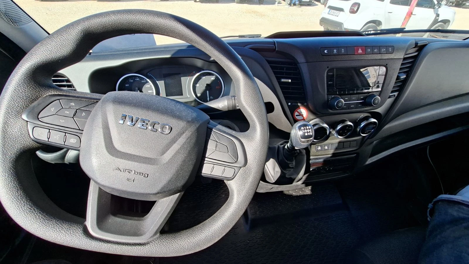Iveco Daily 35C16, снимка 8 - Бусове и автобуси - 56325561