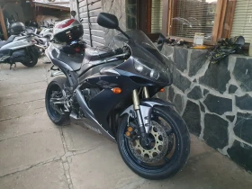  Yamaha YZF-R1