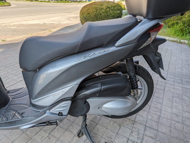 Honda Sh 300, снимка 7 - Мотоциклети и мототехника - 46226421