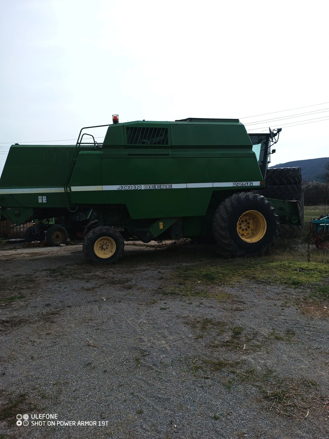 Комбайн John Deere 2256, снимка 1