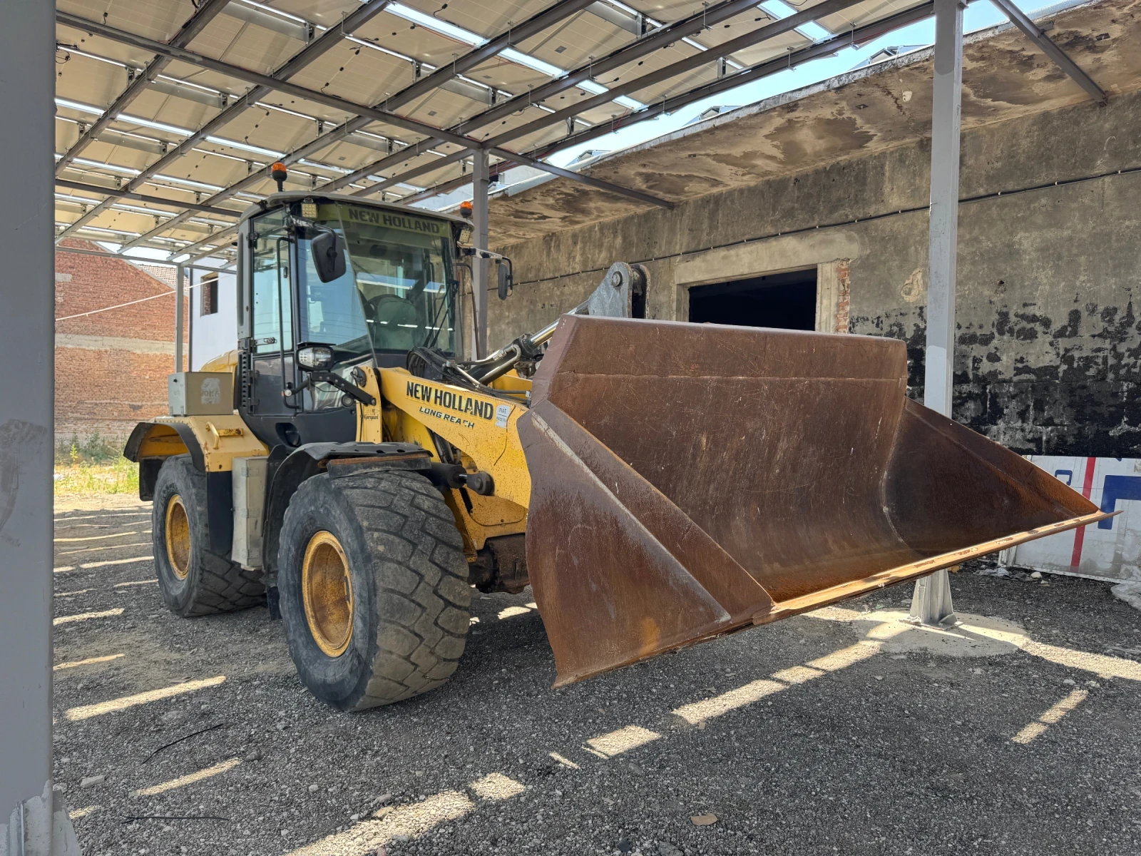   New Holland New Holland Long REACH W130 | Mobile.bg   1