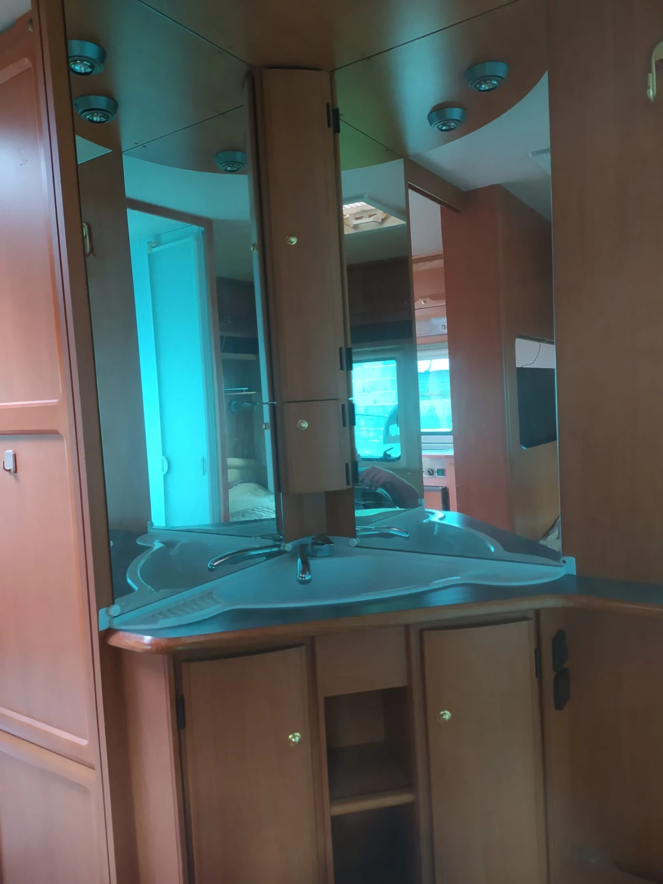 Каравана Adria ADRIA 5206UP ALDE 3000 - изображение 10