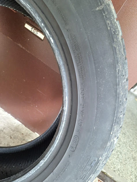 Гуми Летни 225/60R18, снимка 2 - Гуми и джанти - 55477082