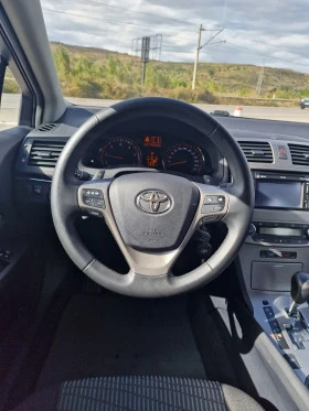Toyota Avensis 2.2d automatic, снимка 10