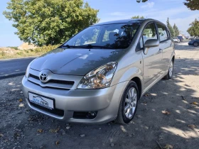 Toyota Corolla verso 2.2 ДИЗЕЛ 136 К.С.! УНИКАЛНО СЪСТОЯНИЕ! , снимка 3