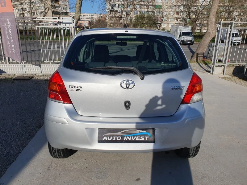 Toyota Yaris 1.4/90кс, снимка 6 - Автомобили и джипове - 45018636