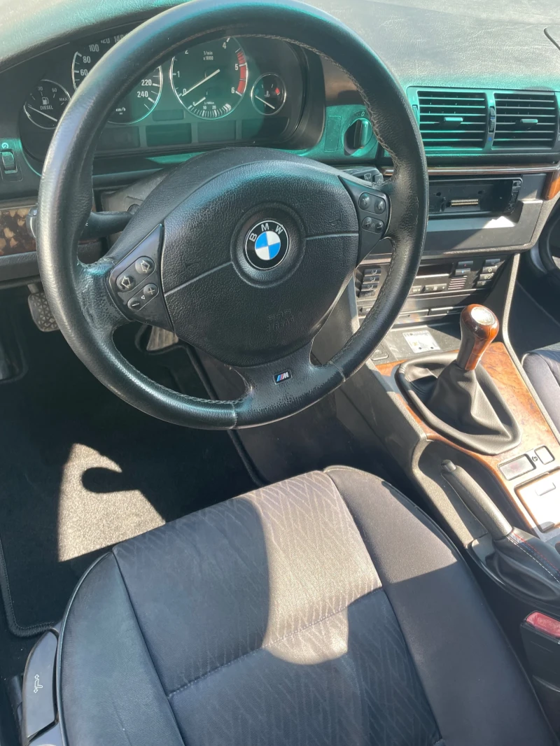 BMW 530, снимка 4 - Автомобили и джипове - 48146186