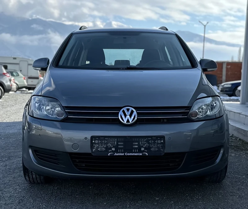 VW Golf Plus 1.6TDI-КЛИМАТРОНИК-ПАРК АСИСТЕНТ-РЕАЛЕН ПРОБЕГ-TOP, снимка 2 - Автомобили и джипове - 49194730