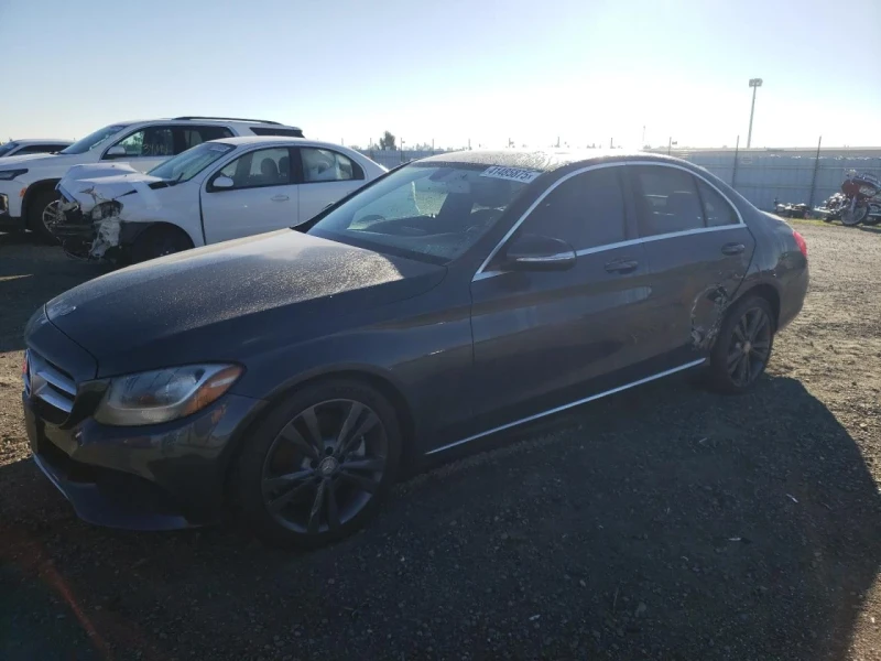 Mercedes-Benz C 300, снимка 3 - Автомобили и джипове - 49271261