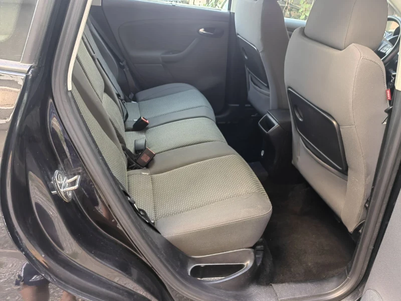 Seat Altea XL 1.9 TDi, снимка 16 - Автомобили и джипове - 51128928