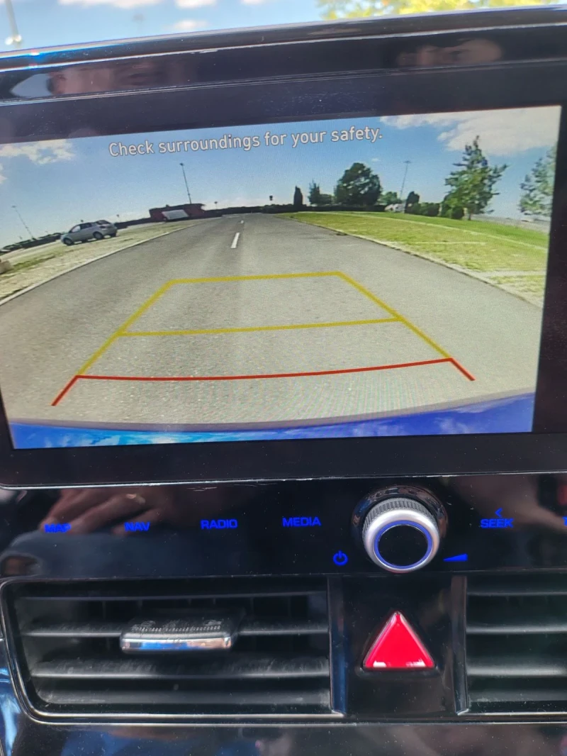 Hyundai Ioniq, снимка 7 - Автомобили и джипове - 51619527